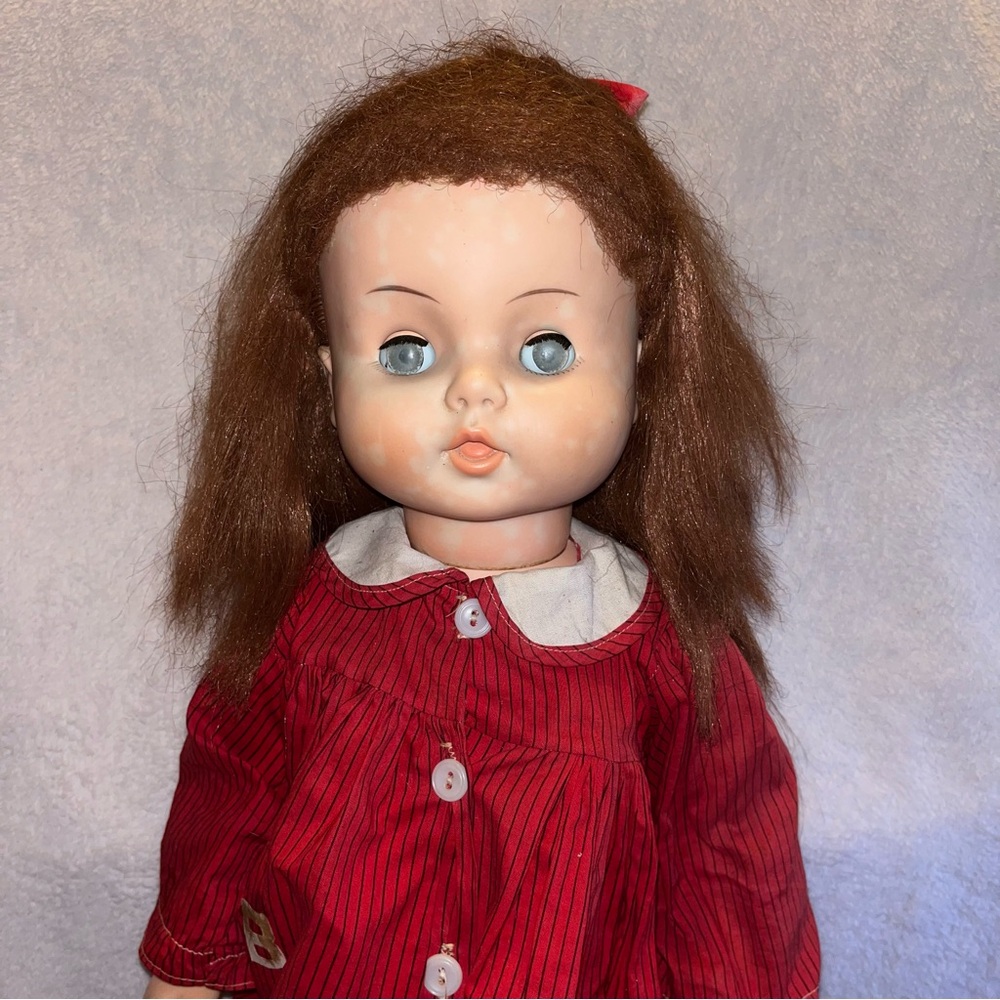 VINTAGE DOLL - Picture 2 of 7